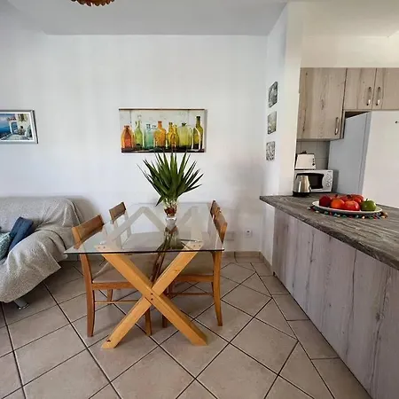 The Prime Location Lovely 1 Bedroom Апартаменты Пафос