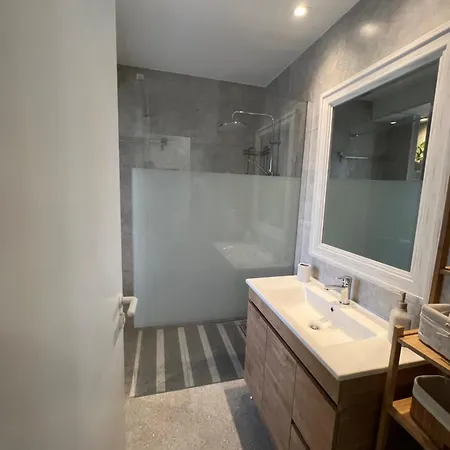 The Prime Location Lovely 1 Bedroom Апартаменты *